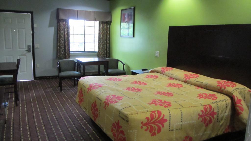 Palace Inn Houston Room photo